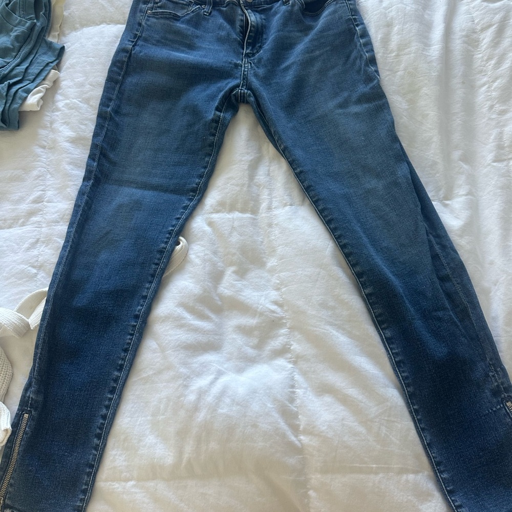 AG jeans, zip up legging ankle style.